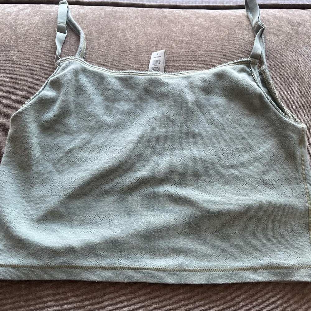 SKIMS Logo Lounge Set (cropped tank + leggings) - Picture 5 of 10
